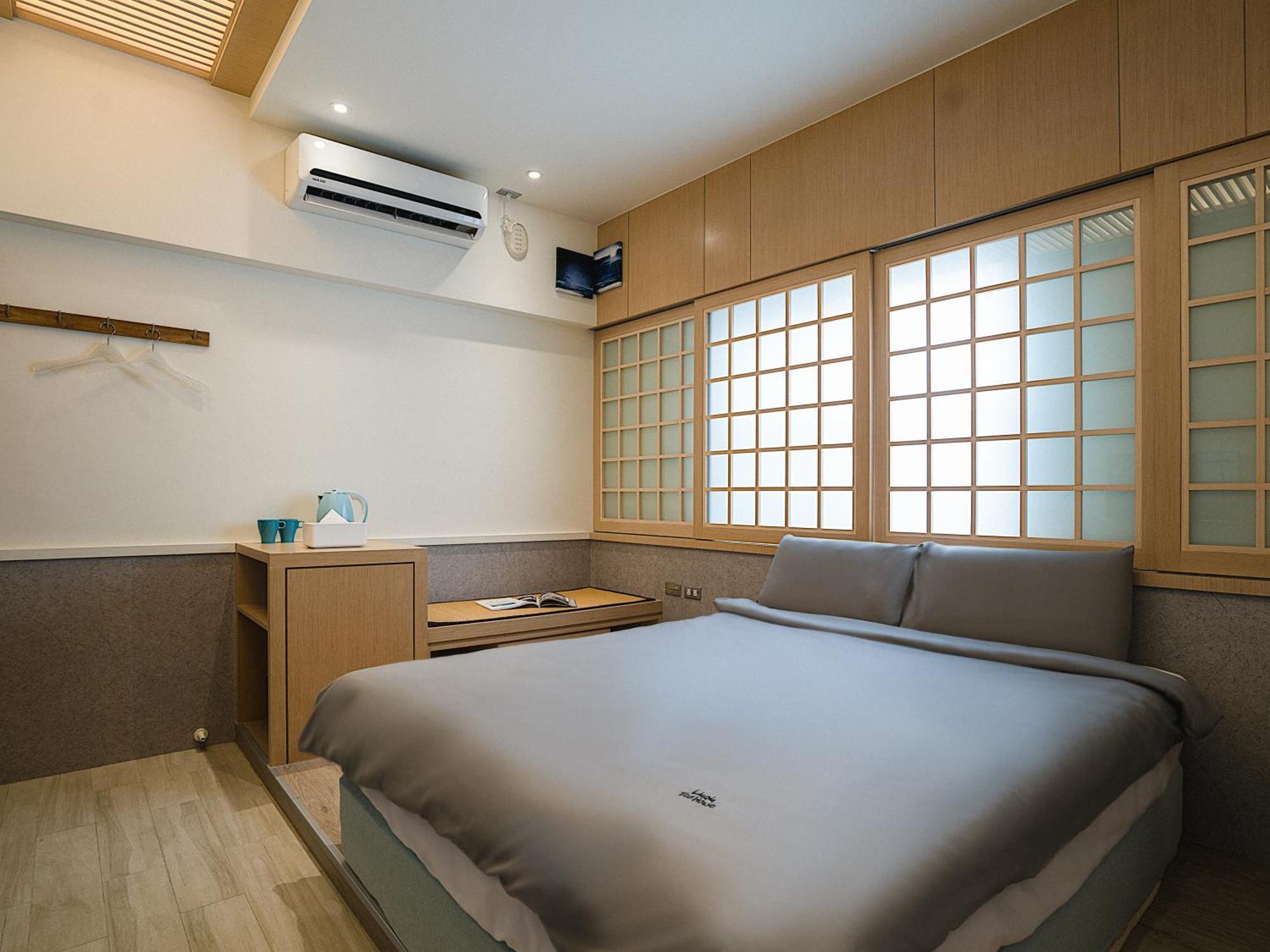 琉球茶室 現代館 Bed & Breakfast Xiaoliuqiu Exterior photo