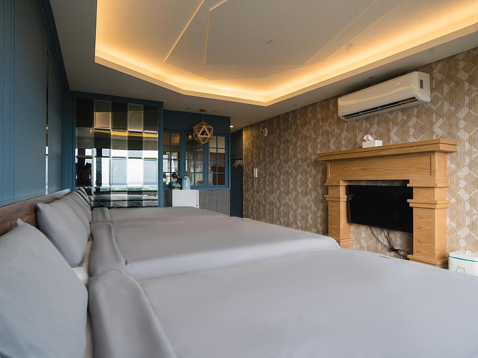 琉球茶室 現代館 Bed & Breakfast Xiaoliuqiu Exterior photo