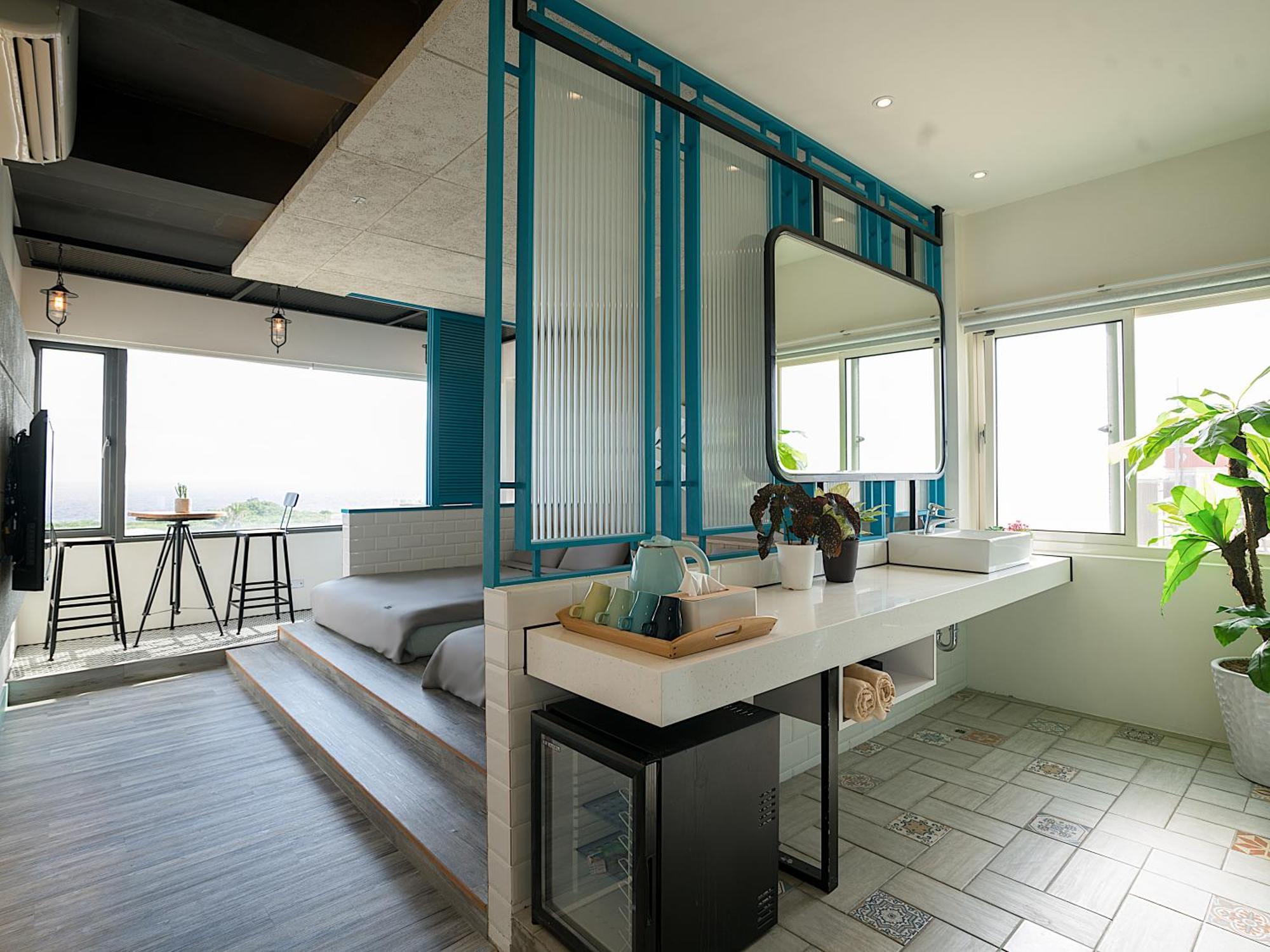 琉球茶室 現代館 Bed & Breakfast Xiaoliuqiu Exterior photo