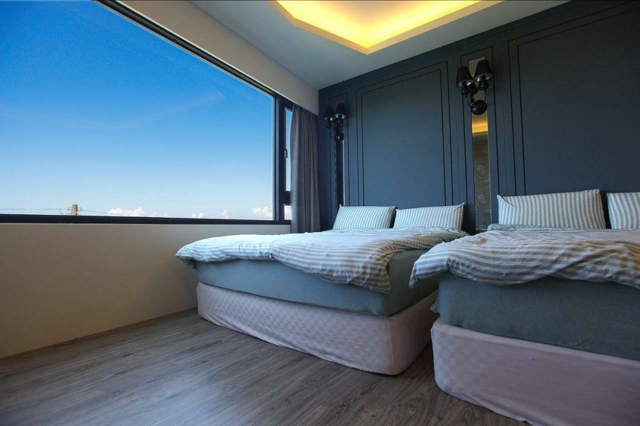 琉球茶室 現代館 Bed & Breakfast Xiaoliuqiu Exterior photo